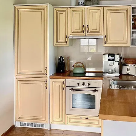 In With Sauna Nyaraló